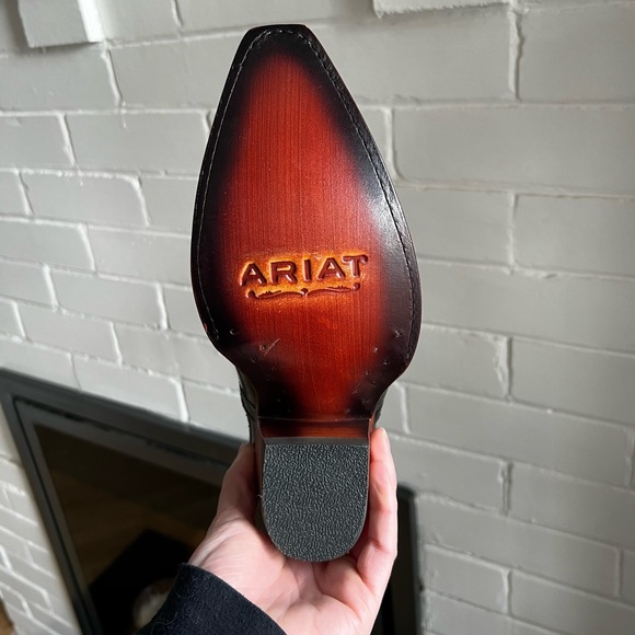 NEW Ariat Dixon Booties - Picture 4 of 4